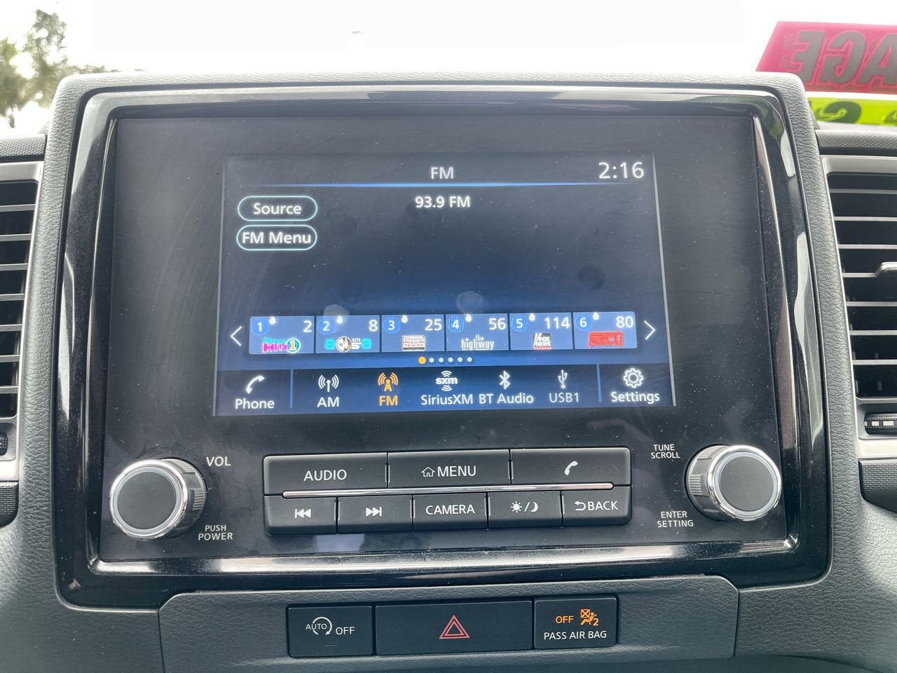 2023 Nissan Frontier SV