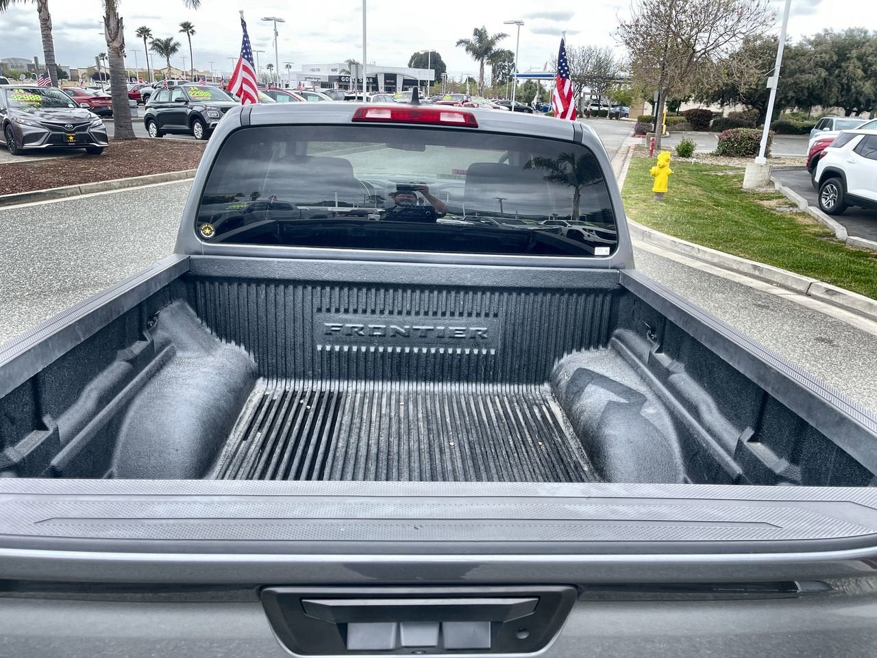 2023 Nissan Frontier SV