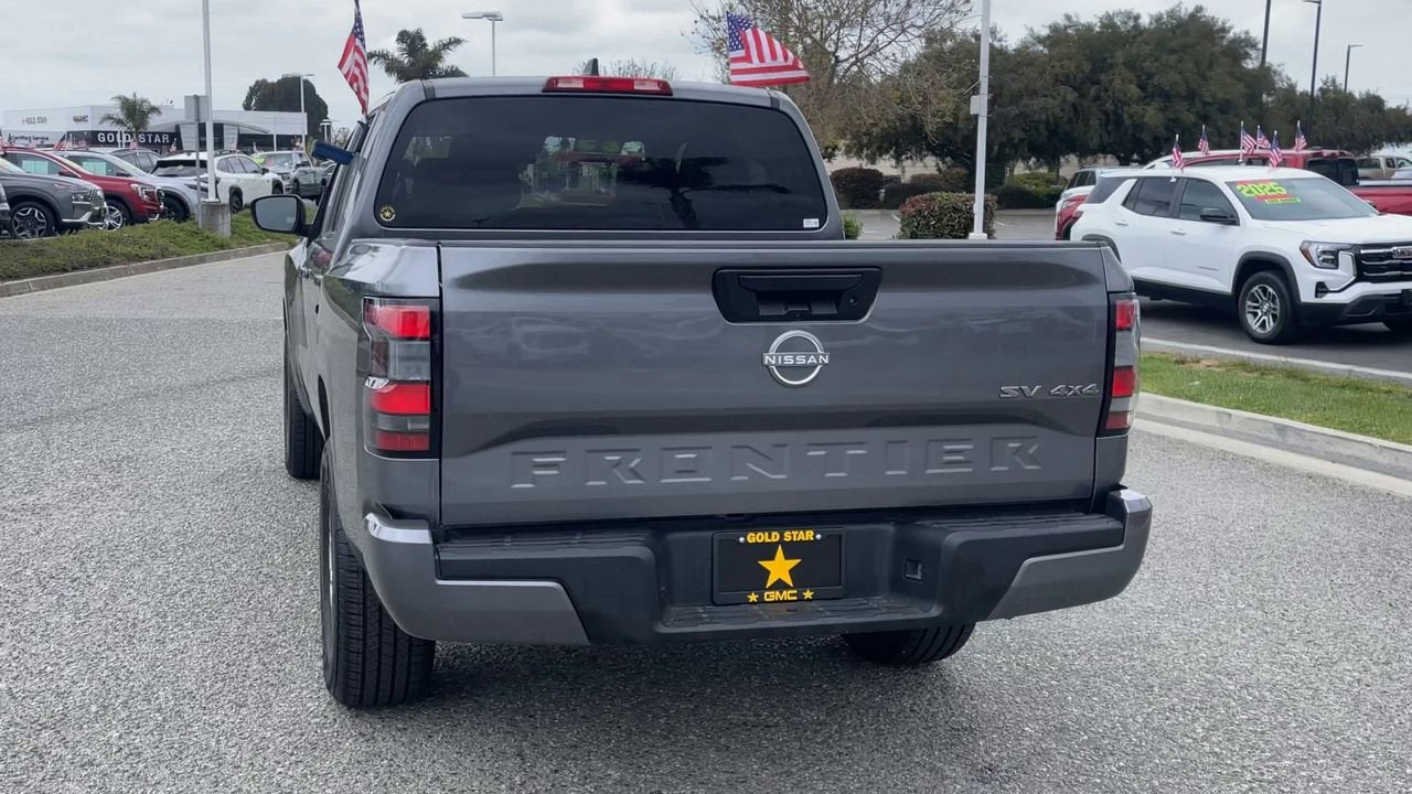 2023 Nissan Frontier SV