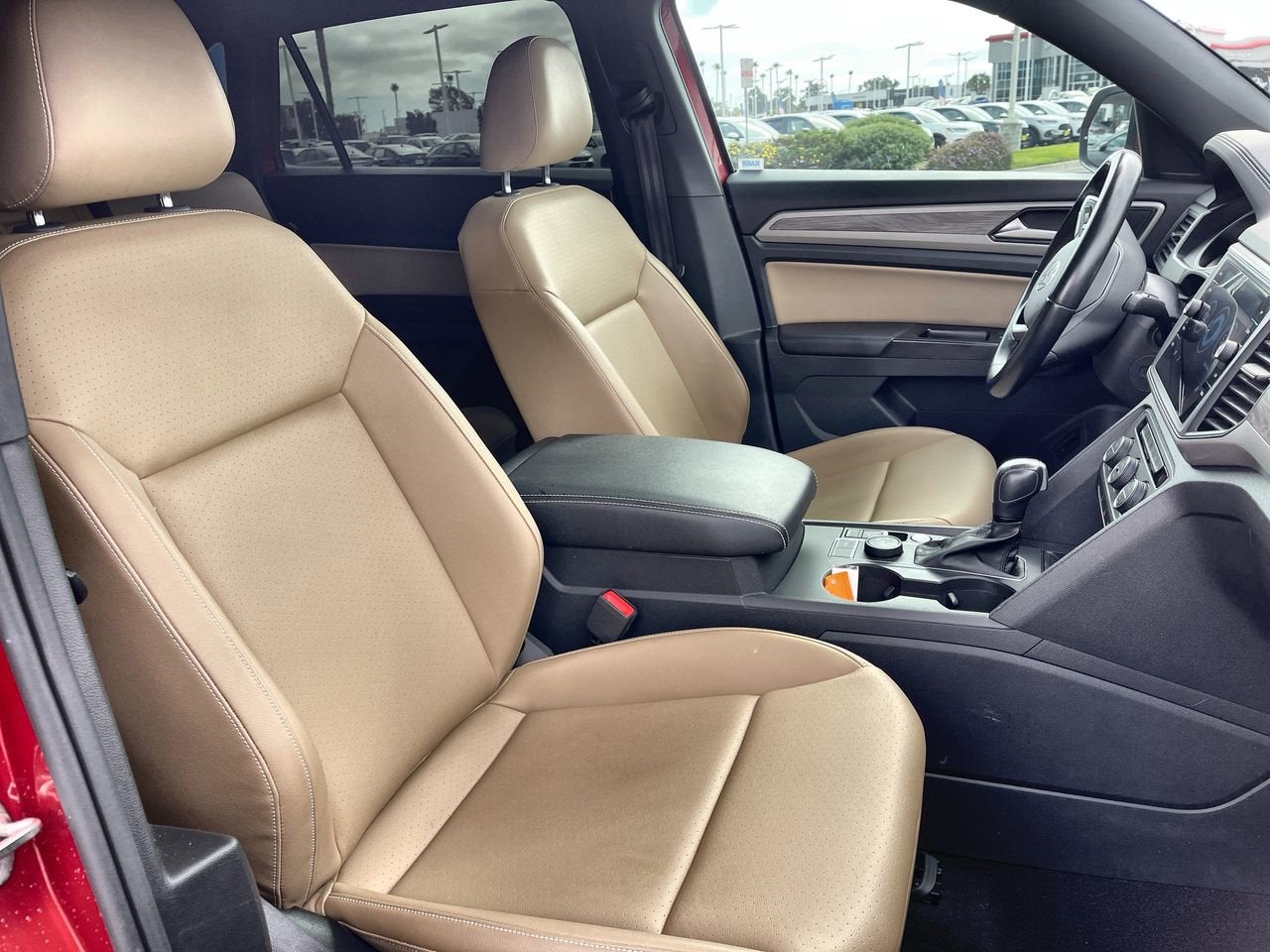 2020 Volkswagen Atlas Cross Sport 2.0T SE w/Technology