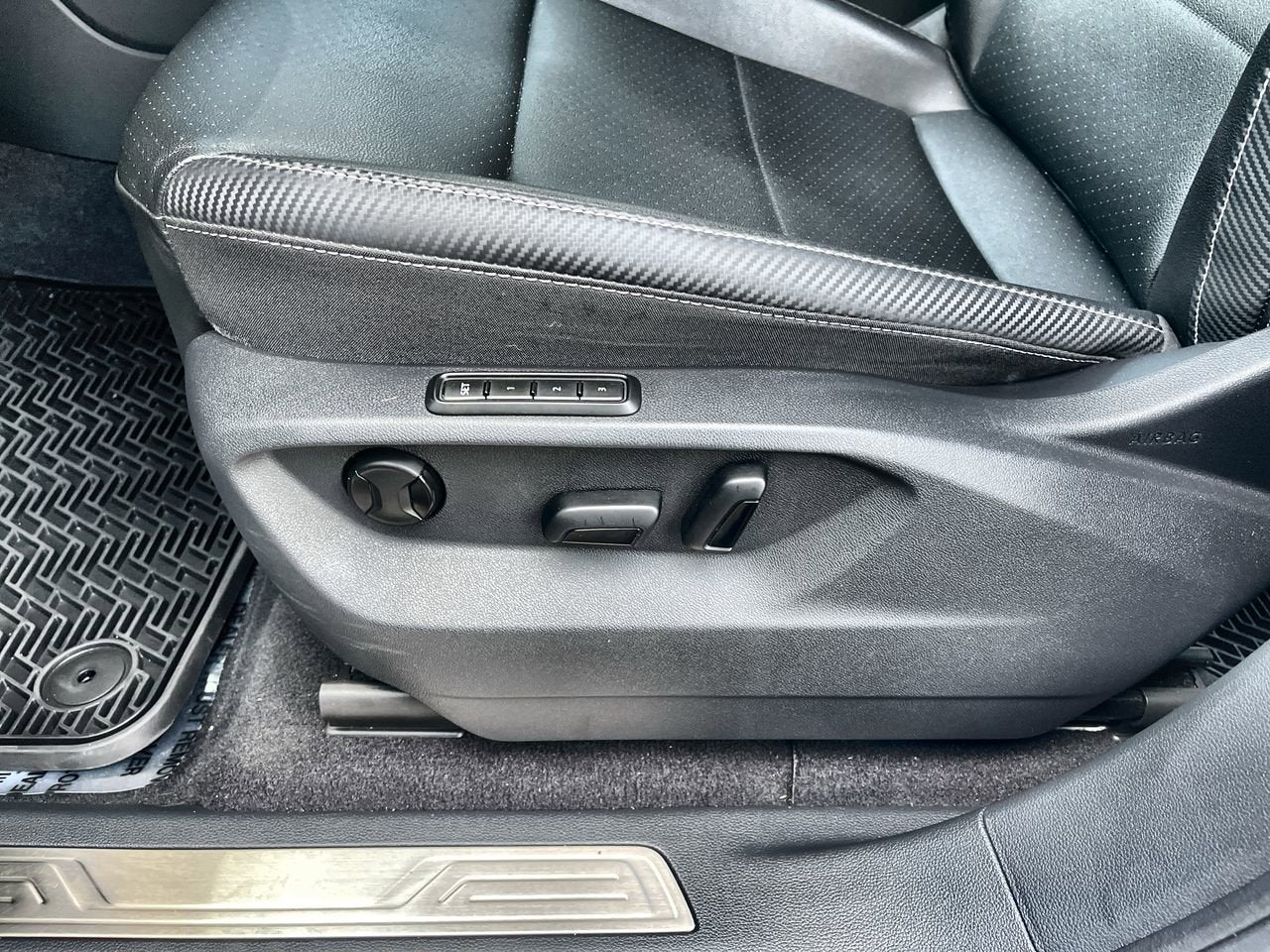 2023 Volkswagen Atlas Cross Sport 2.0T SEL