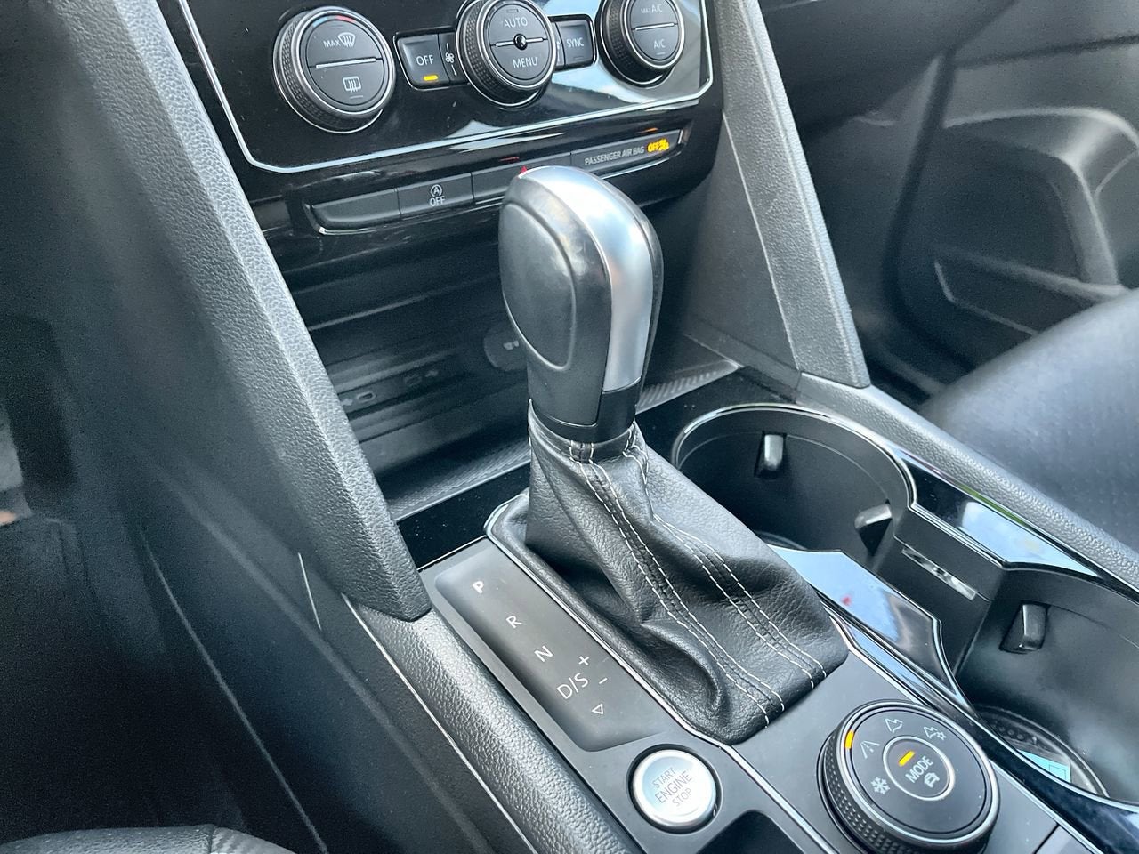 2023 Volkswagen Atlas Cross Sport 2.0T SEL