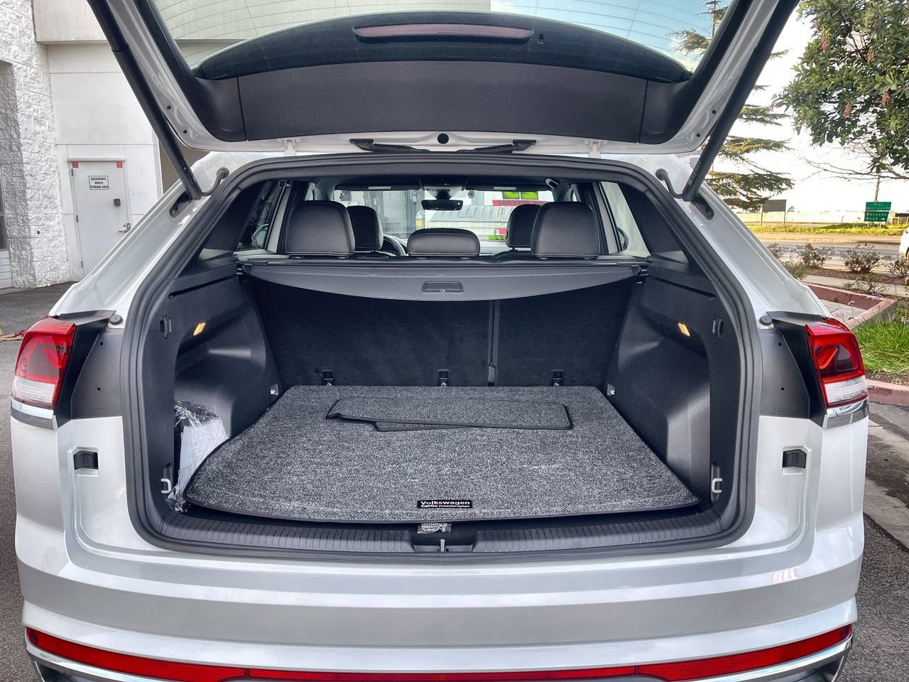 2023 Volkswagen Atlas Cross Sport 2.0T SEL