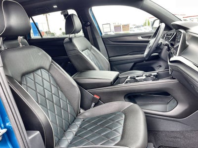 2024 Volkswagen Atlas Cross Sport 2.0T SEL Premium R-Line