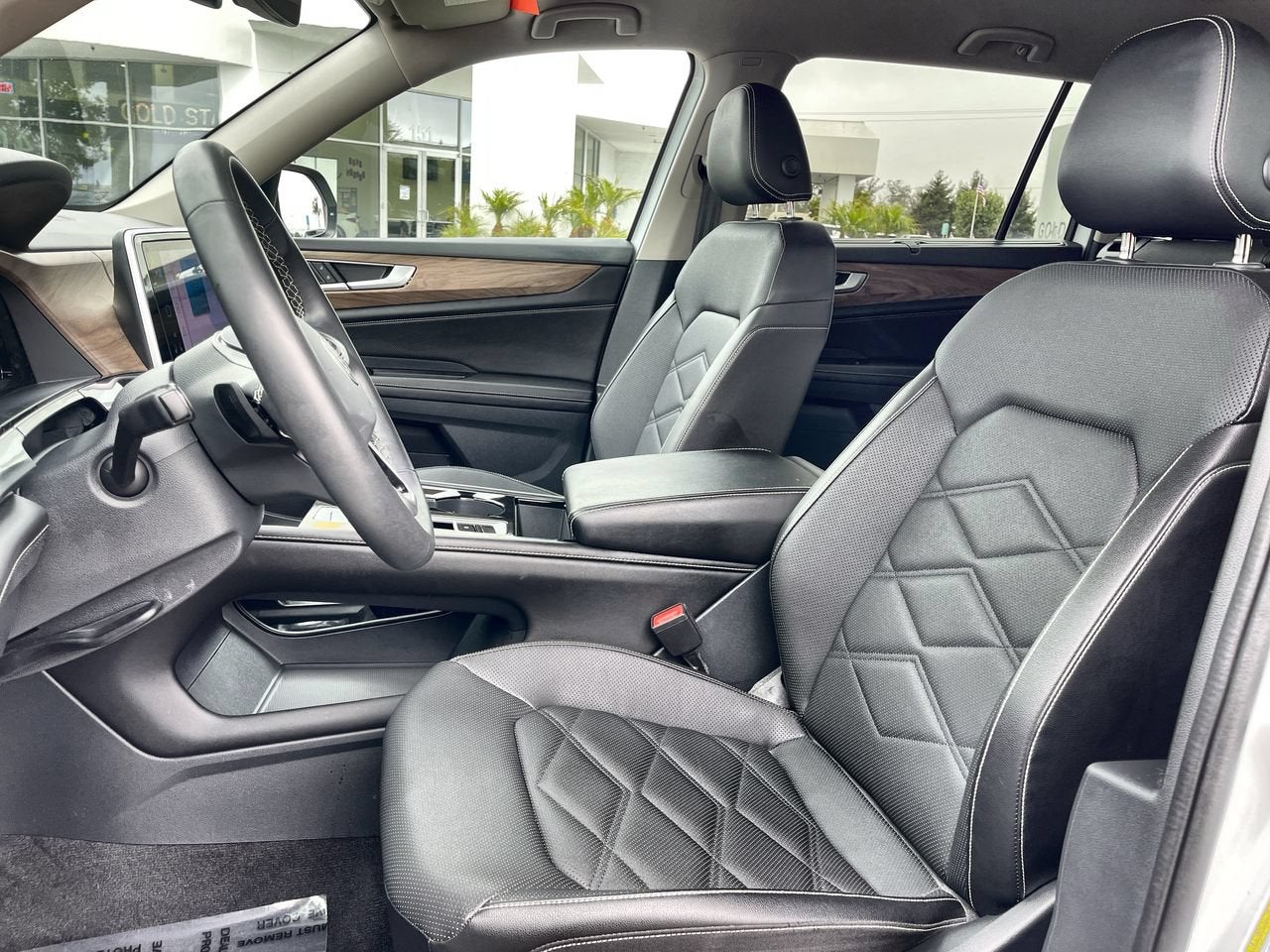 2024 Volkswagen Atlas 2.0T SE w/Technology
