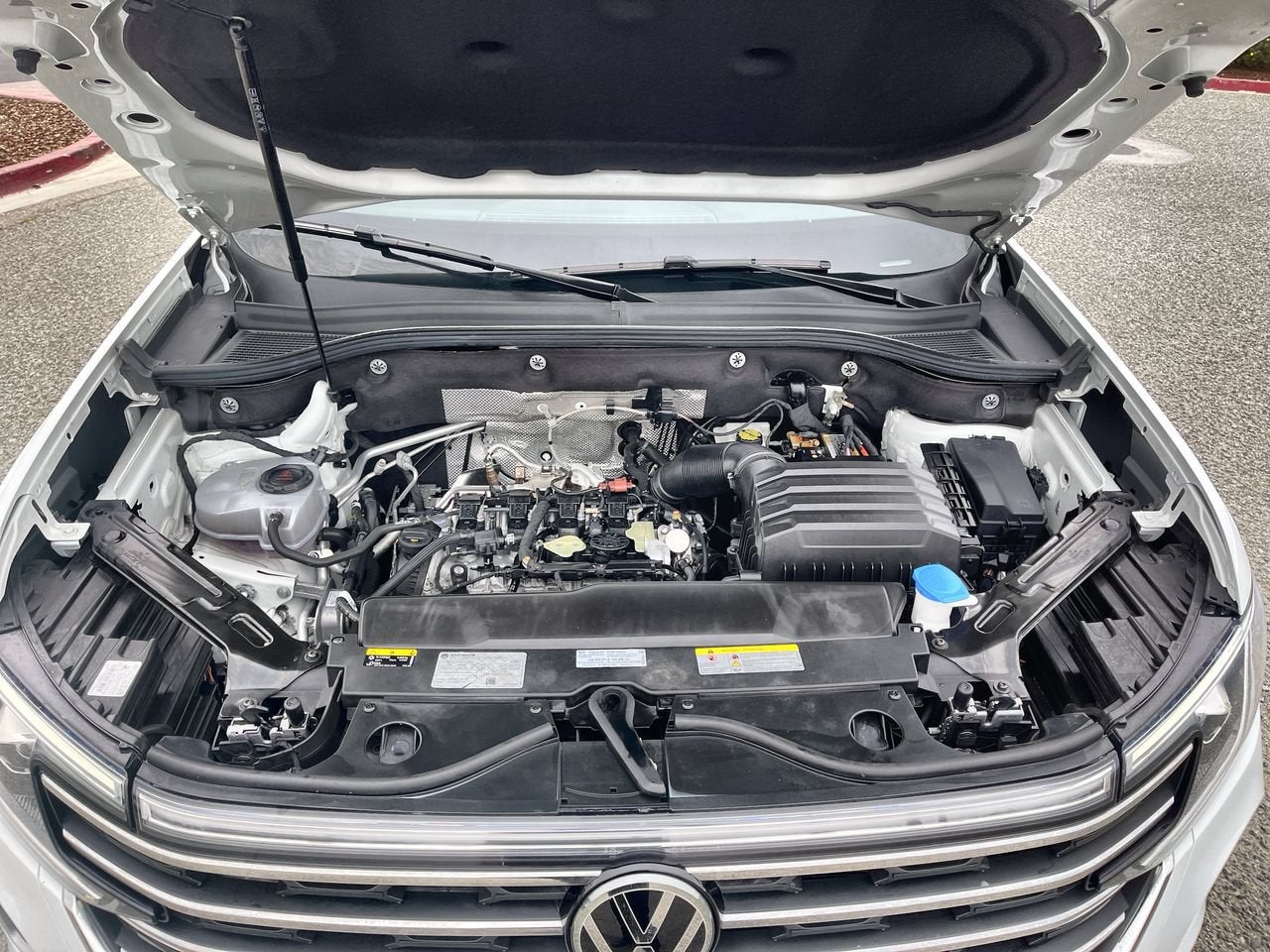 2024 Volkswagen Atlas 2.0T SE w/Technology