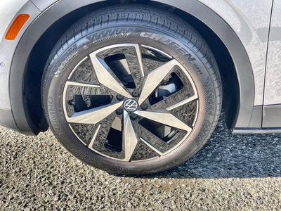 2023 Volkswagen ID.4 Pro