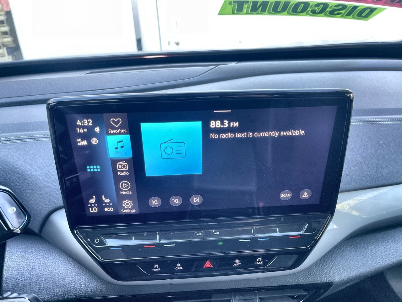 2023 Volkswagen ID.4 Pro