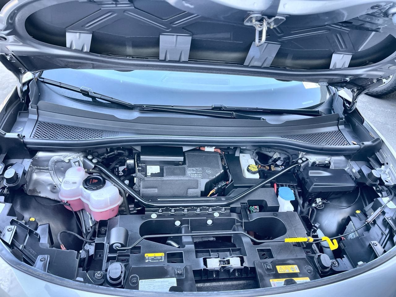 2023 Volkswagen ID.4 Pro