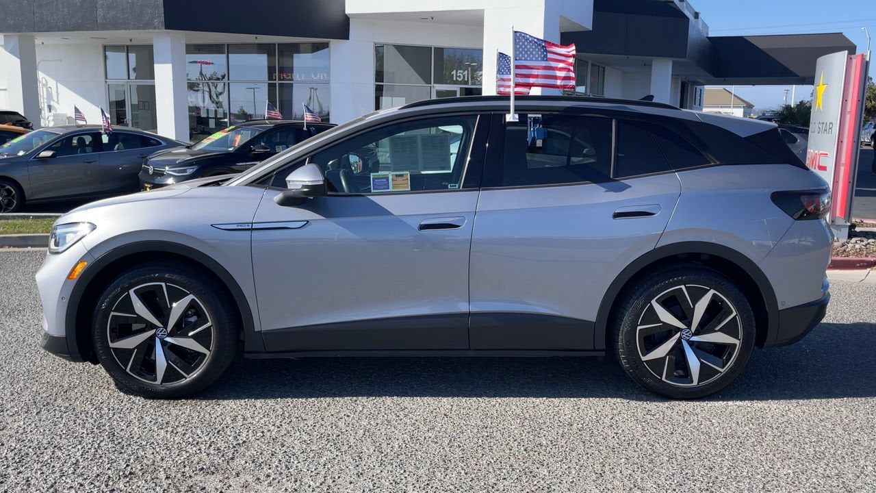 2023 Volkswagen ID.4 Pro