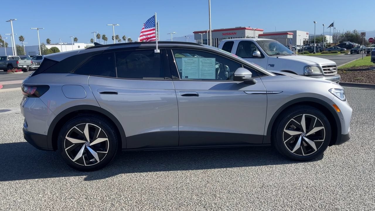 2023 Volkswagen ID.4 Pro