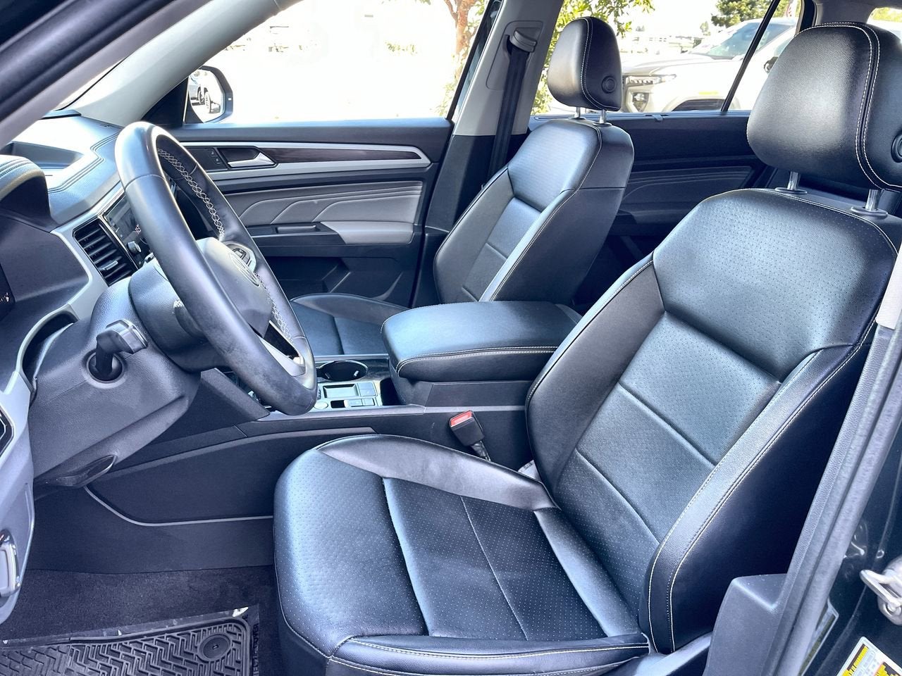 2022 Volkswagen Atlas 3.6L V6 SE w/Technology