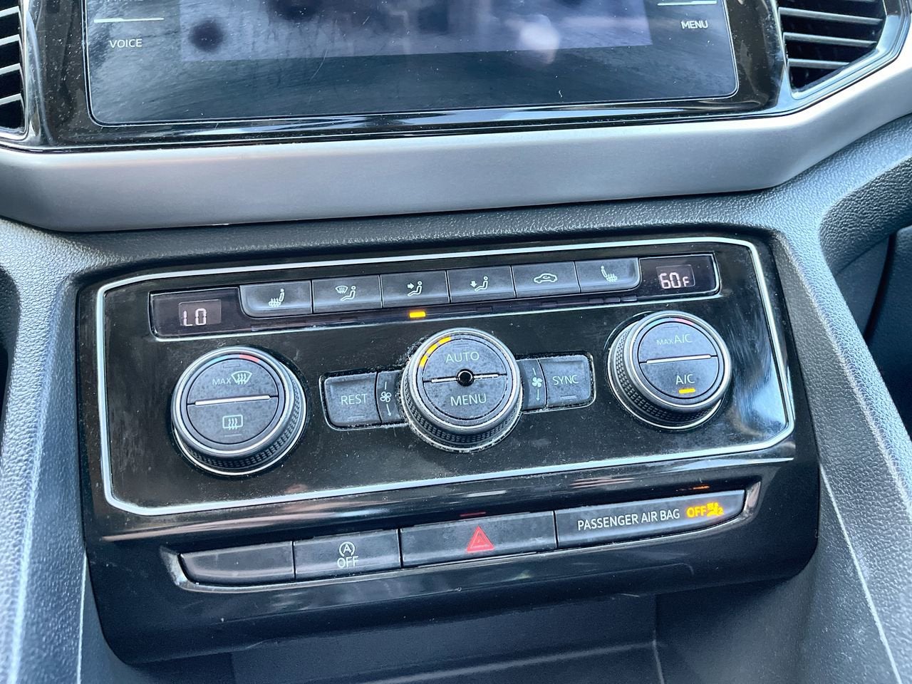 2022 Volkswagen Atlas 3.6L V6 SE w/Technology