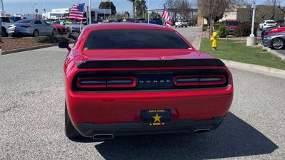2016 Dodge Challenger SXT