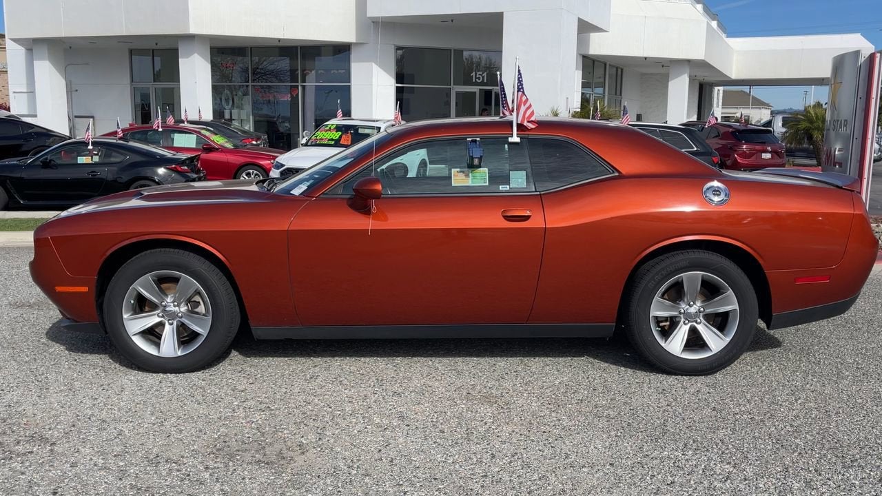 2022 Dodge Challenger SXT