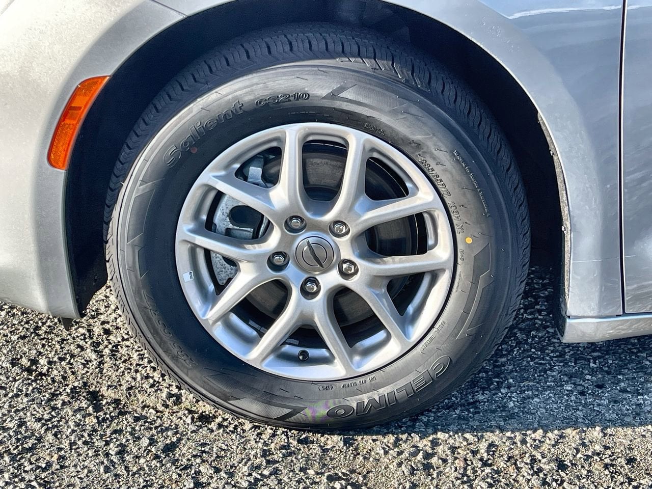 2024 Chrysler Voyager LX