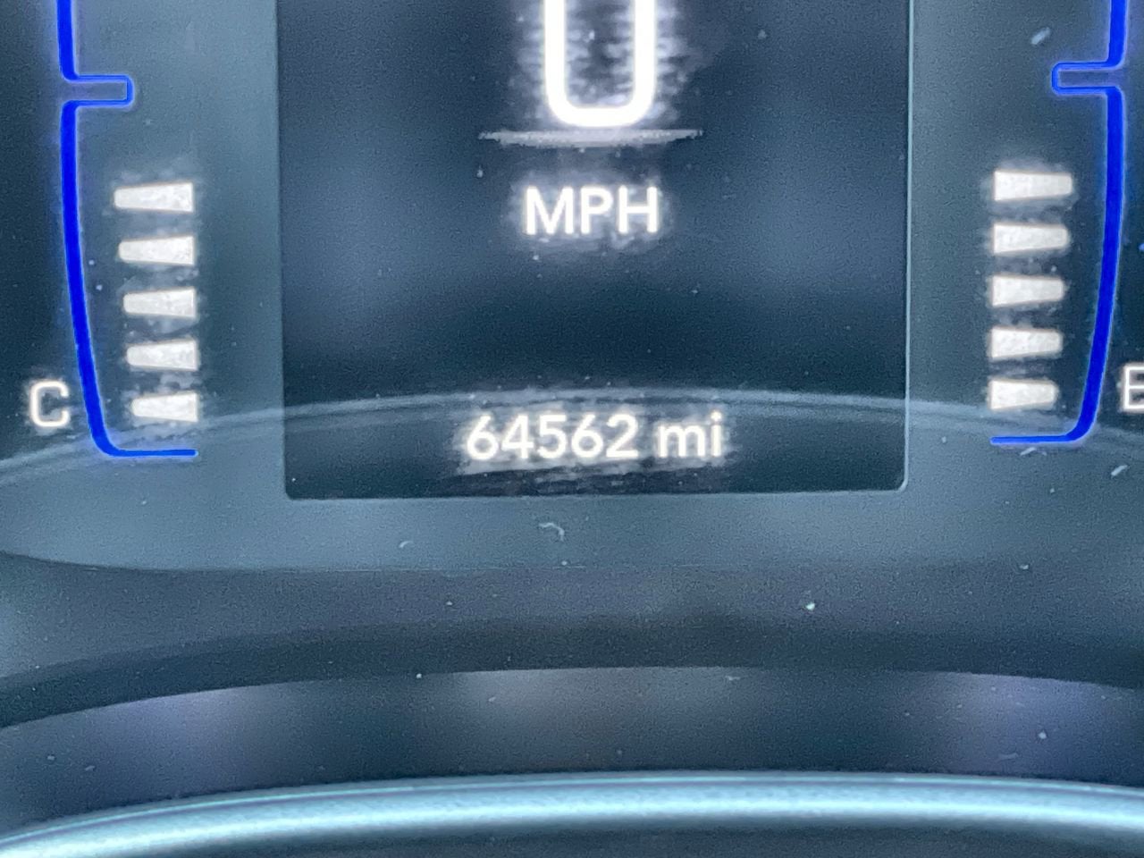 2024 Chrysler Voyager LX