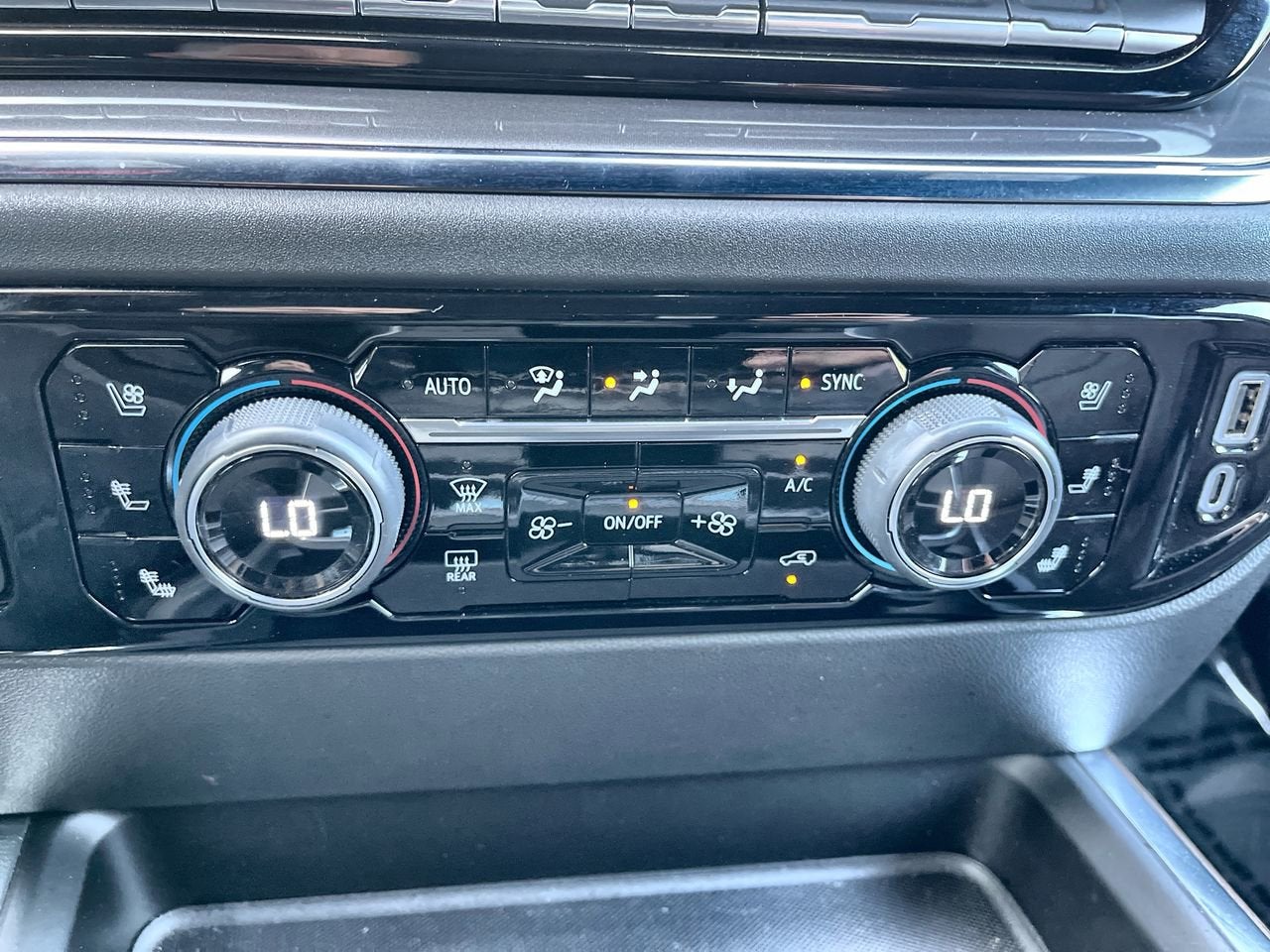 2024 Chevrolet Silverado 3500 HD High Country