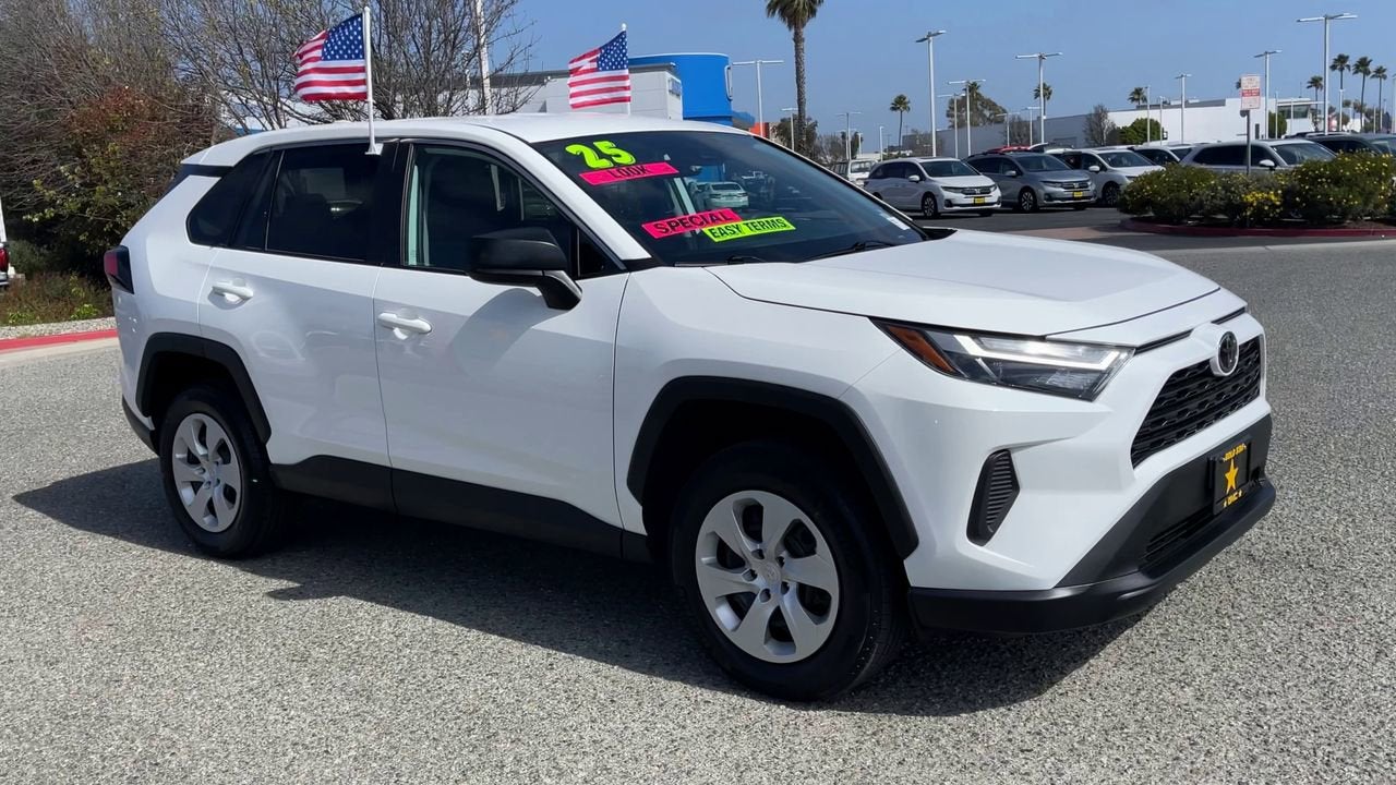 2025 Toyota RAV4 LE