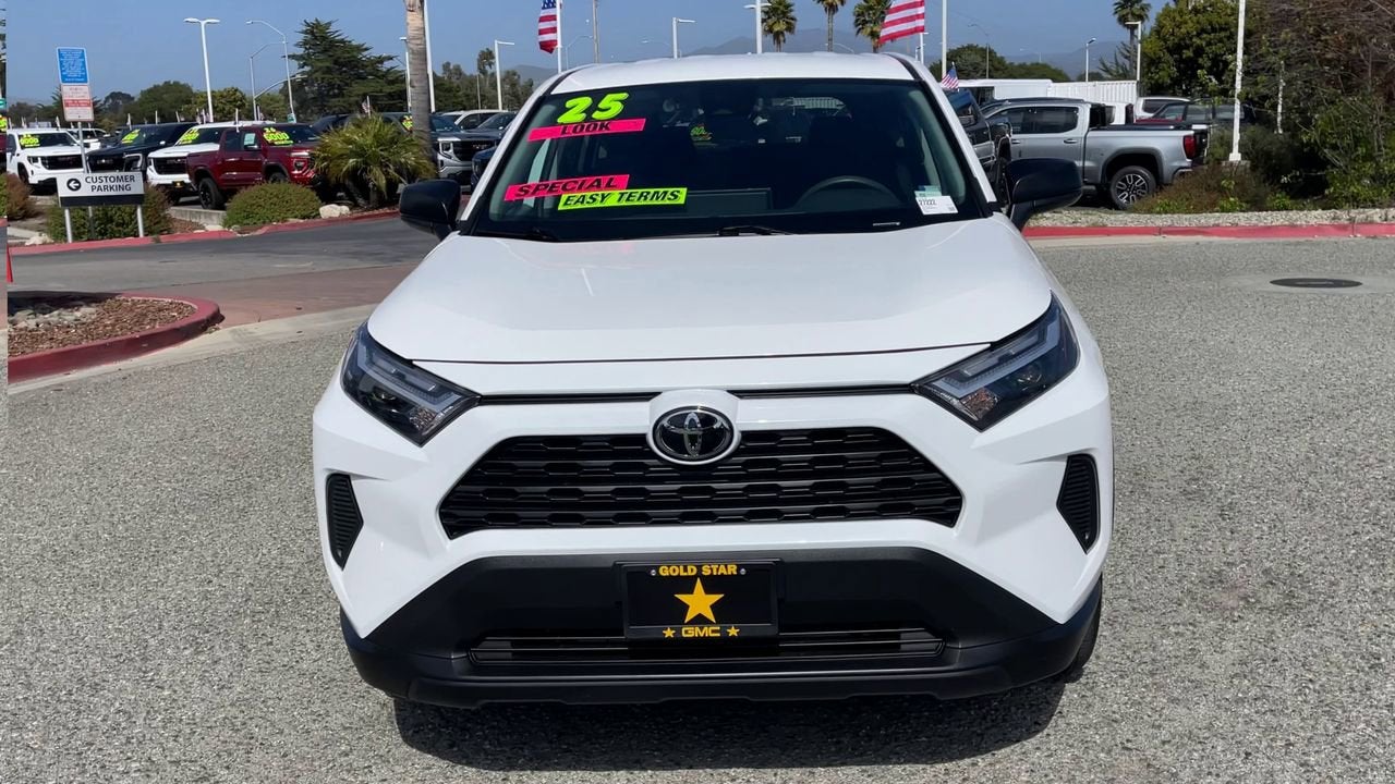 2025 Toyota RAV4 LE