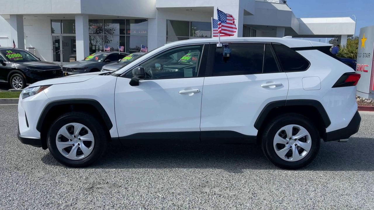2025 Toyota RAV4 LE