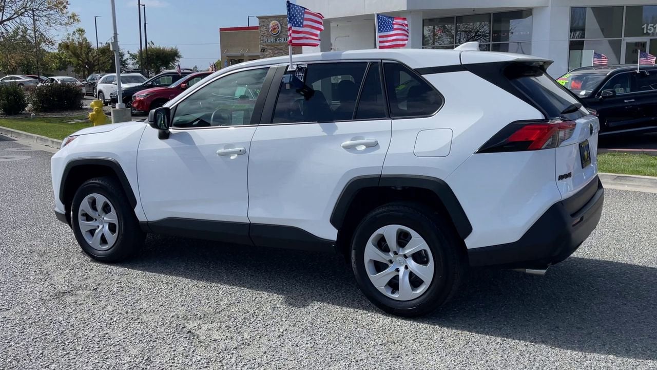2025 Toyota RAV4 LE