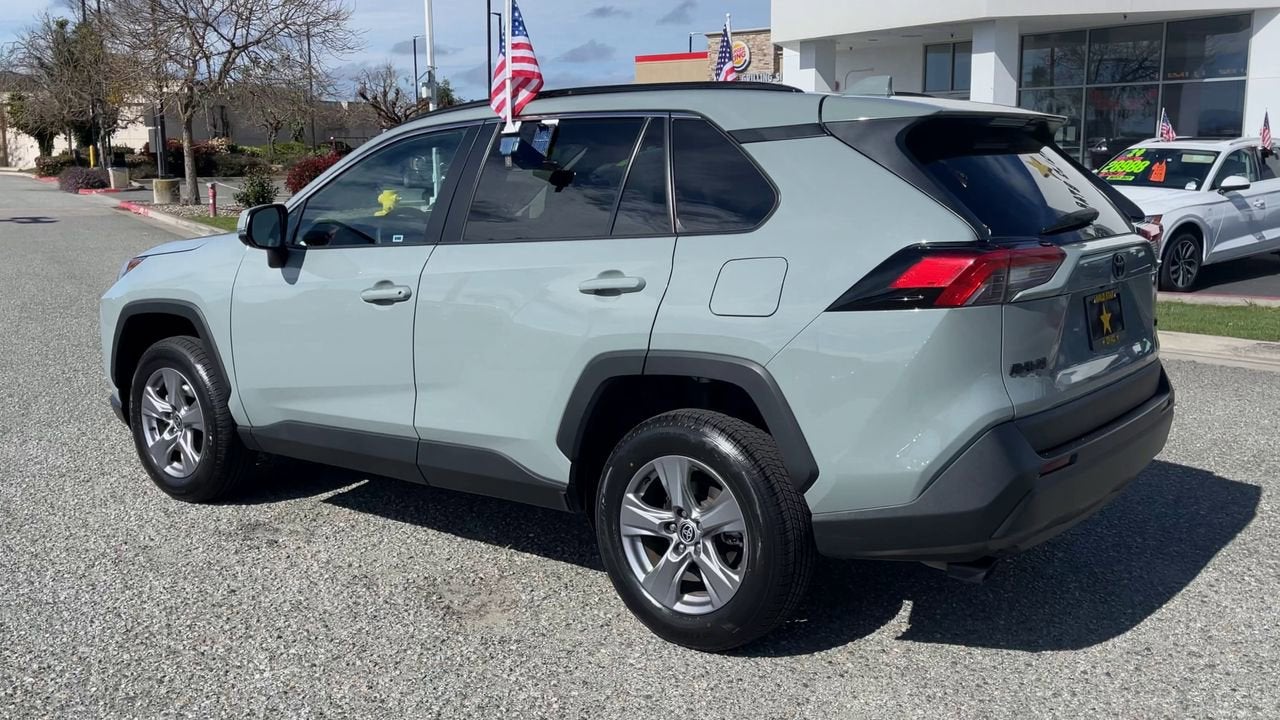 2022 Toyota RAV4 XLE