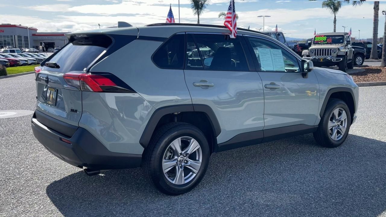 2022 Toyota RAV4 XLE