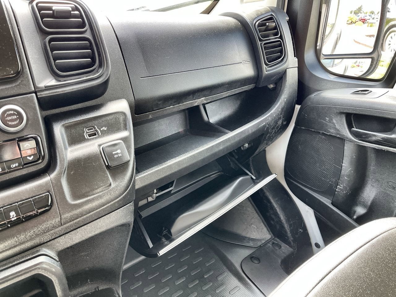 2025 RAM ProMaster Cargo Van Tradesman