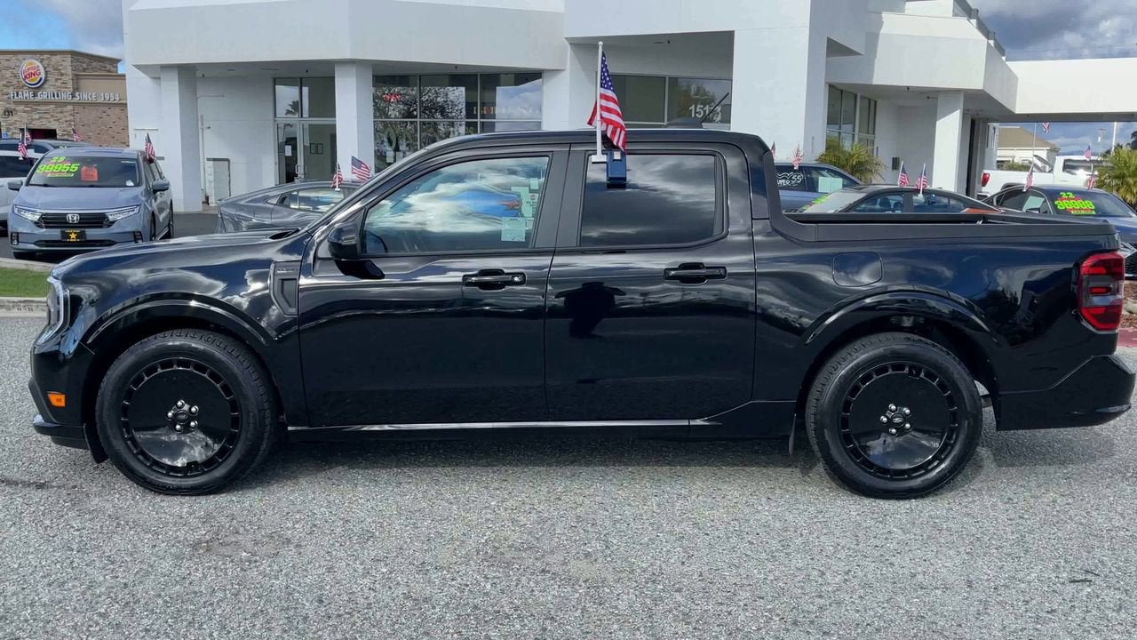 2025 Ford Maverick Lobo Standard