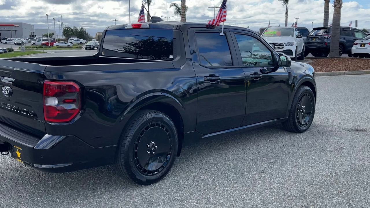 2025 Ford Maverick Lobo Standard