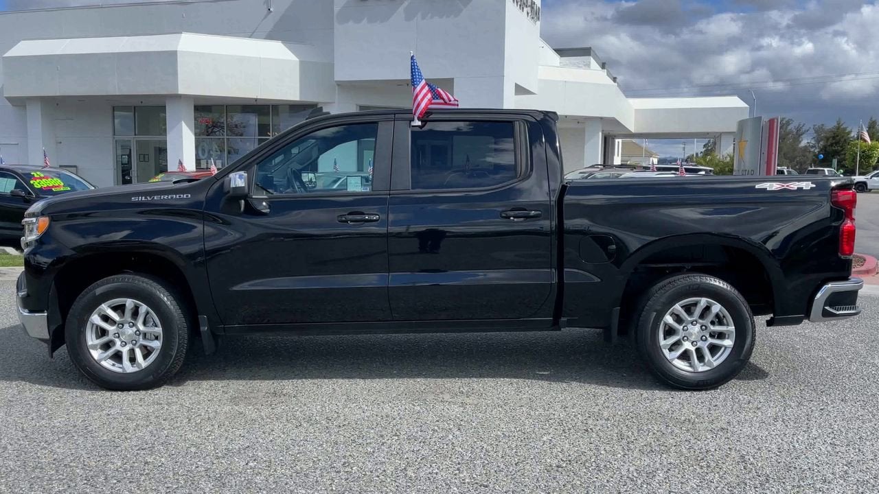 2023 Chevrolet Silverado 1500 LT (2FL)