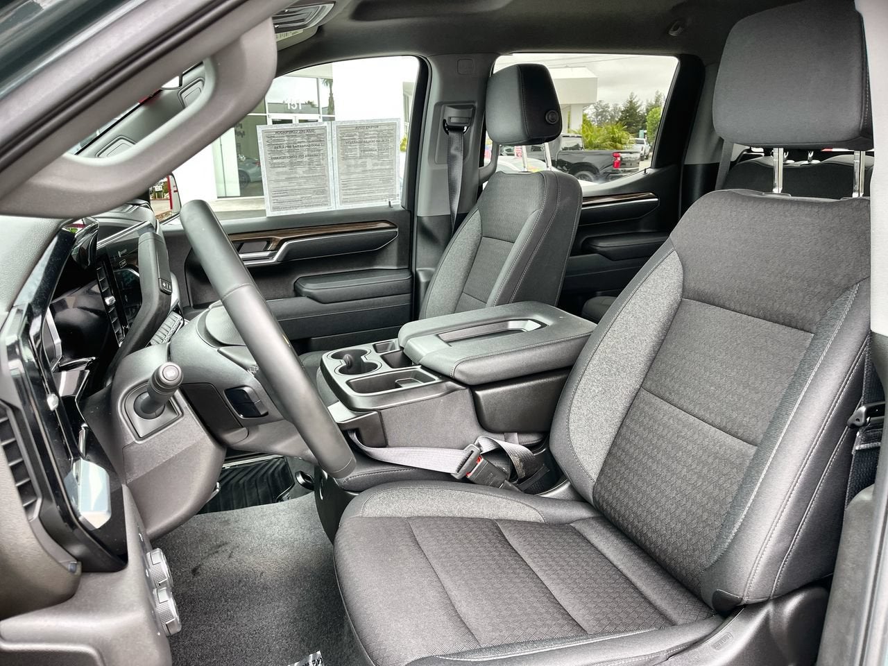 2025 Chevrolet Silverado 1500 LT (2FL)
