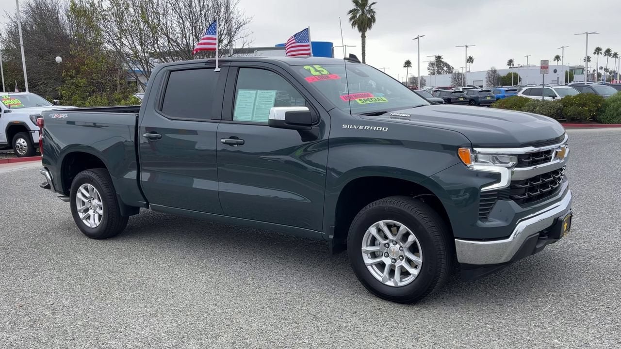 2025 Chevrolet Silverado 1500 LT (2FL)