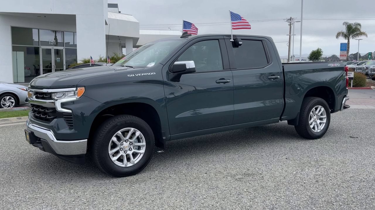 2025 Chevrolet Silverado 1500 LT (2FL)