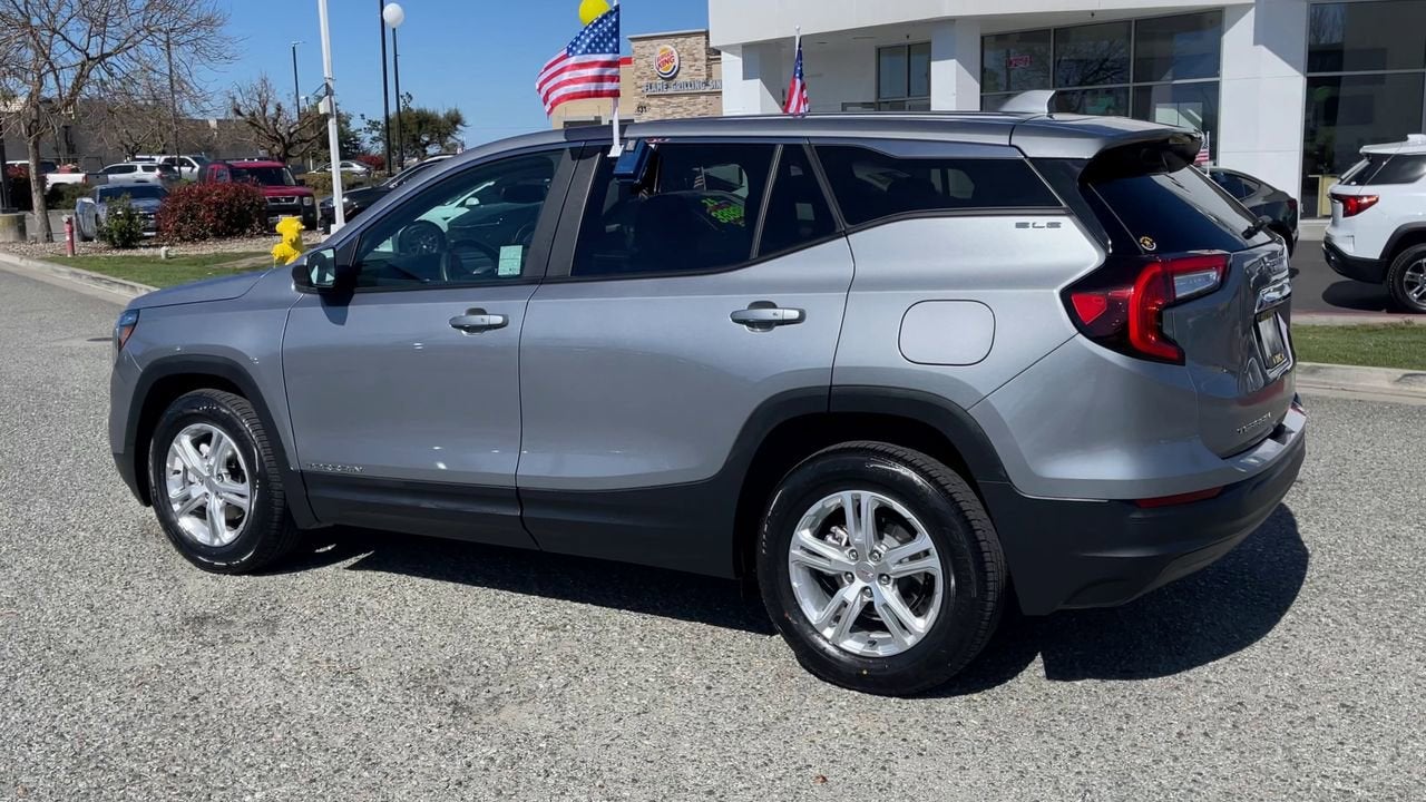 2024 GMC Terrain SLE