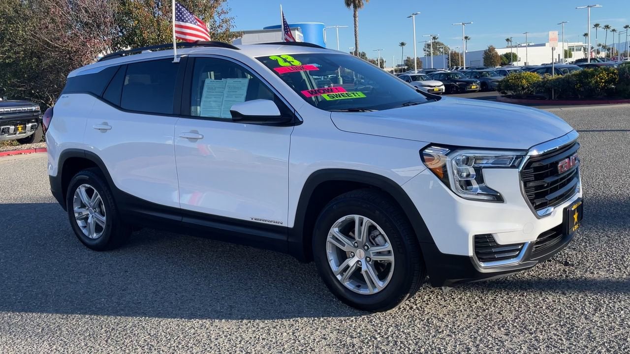 2023 GMC Terrain SLE