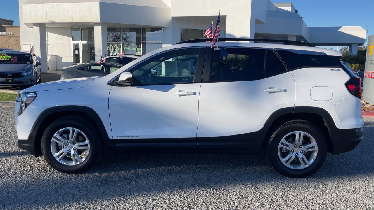 2023 GMC Terrain SLE