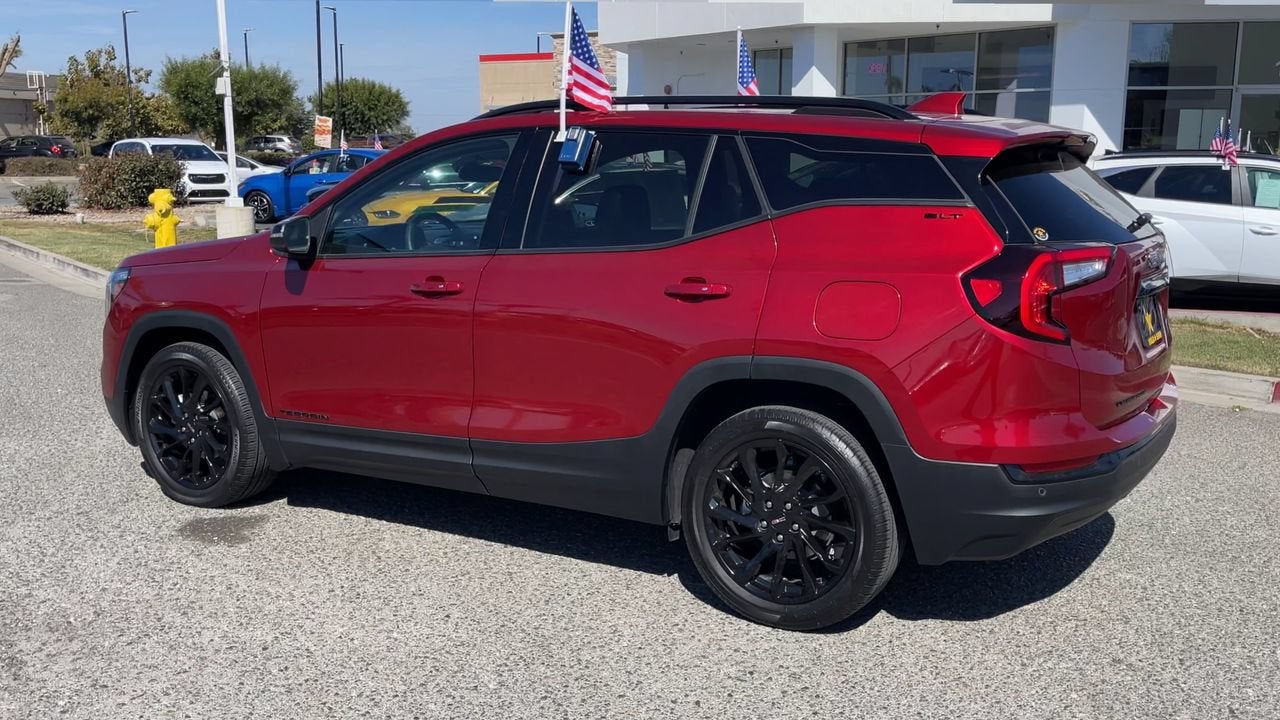 2023 GMC Terrain SLT