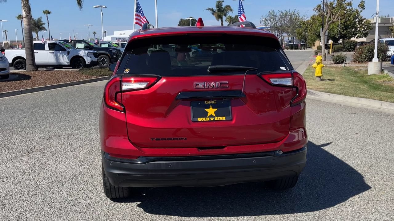 2023 GMC Terrain SLT
