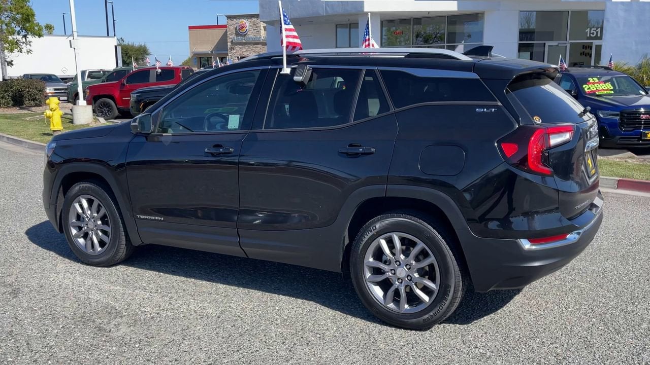 2024 GMC Terrain SLT