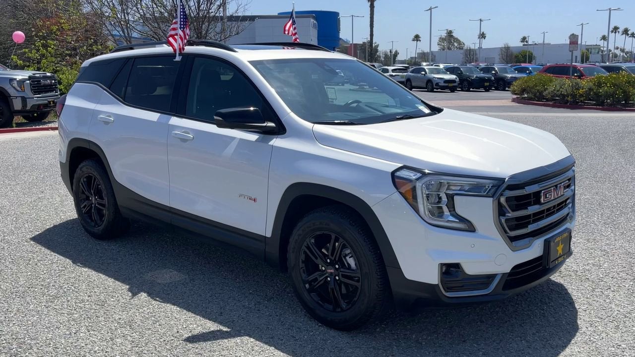 2024 GMC Terrain AT4