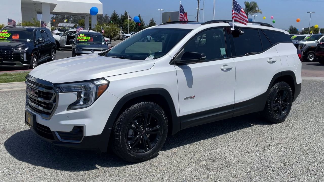 2024 GMC Terrain AT4