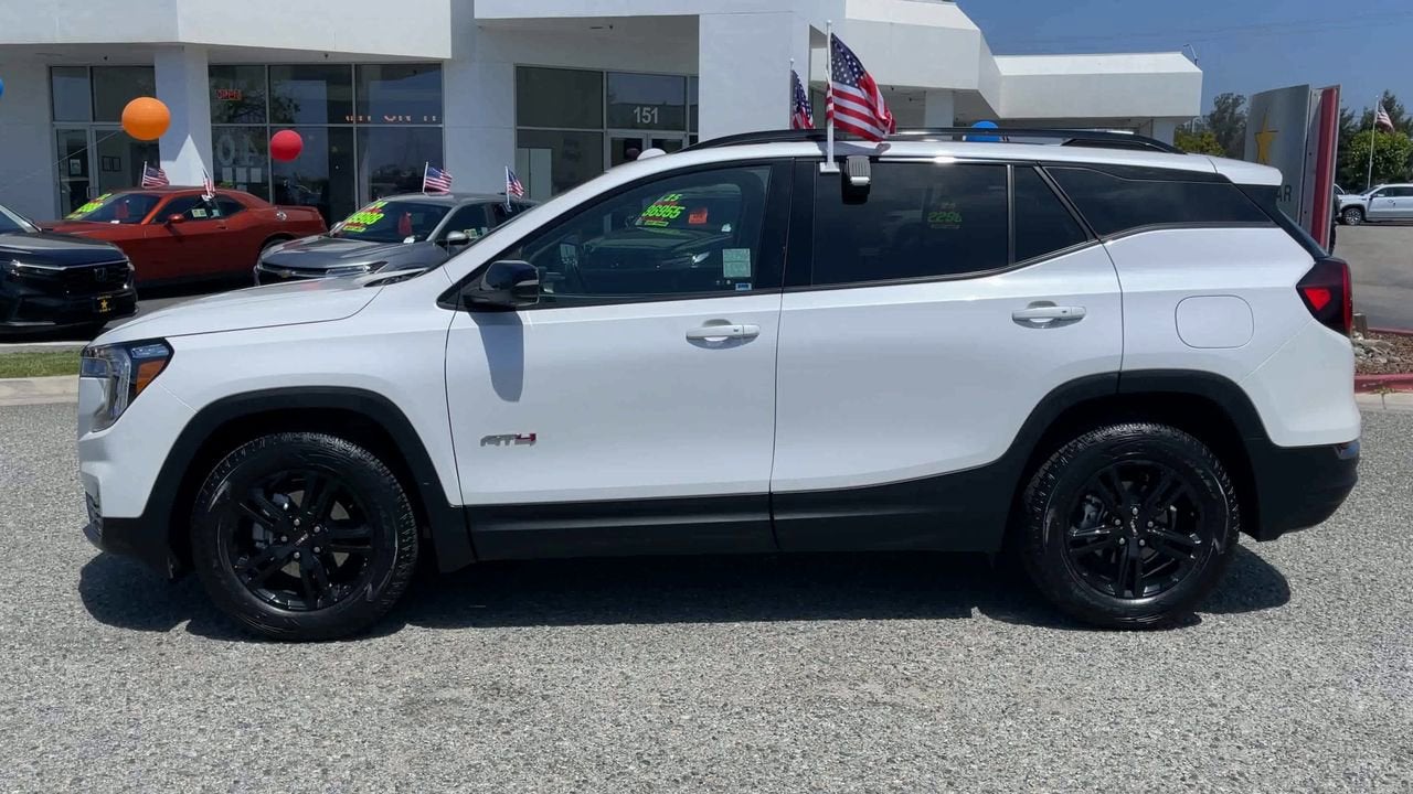 2024 GMC Terrain AT4