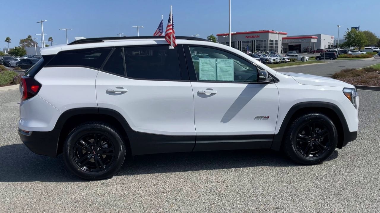 2023 GMC Terrain AT4