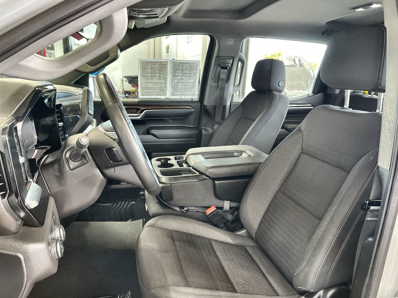 2024 GMC Sierra 1500 SLE