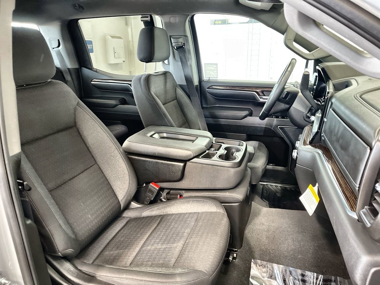 2024 GMC Sierra 1500 SLE