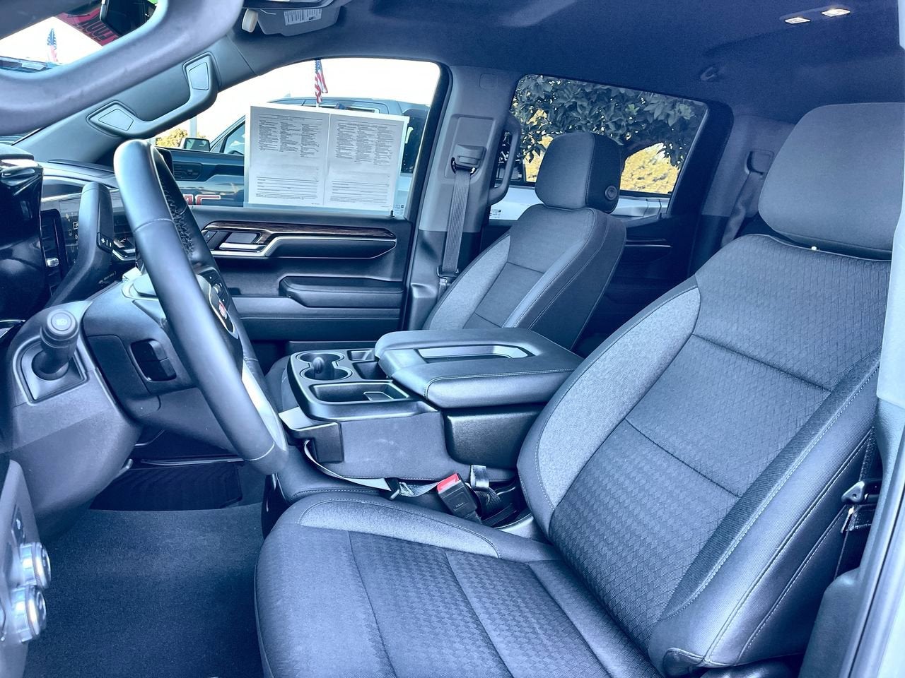 2024 GMC Sierra 1500 SLE