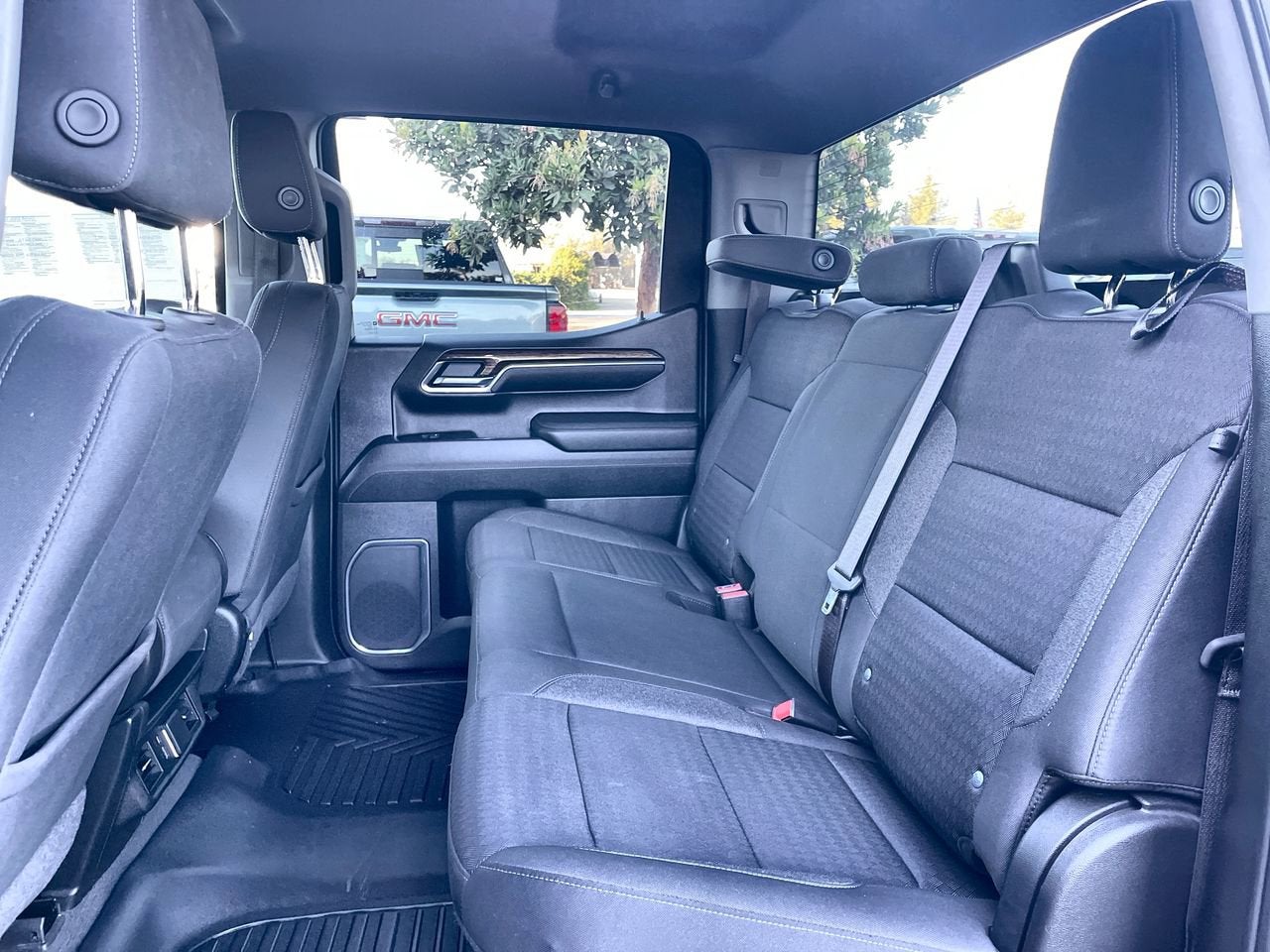 2023 GMC Sierra 1500 SLE