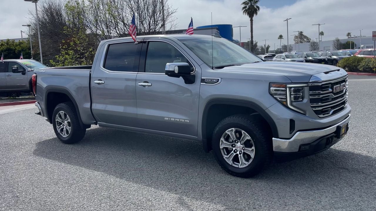 2025 GMC Sierra 1500 SLT